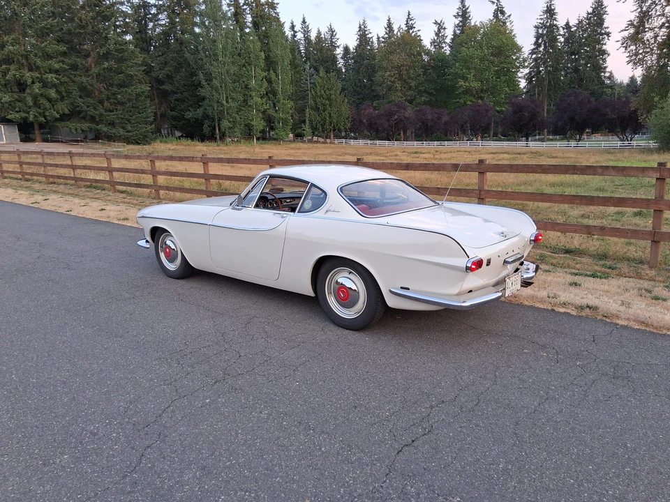 1963 Volvo 1800S - Image 10 of 31