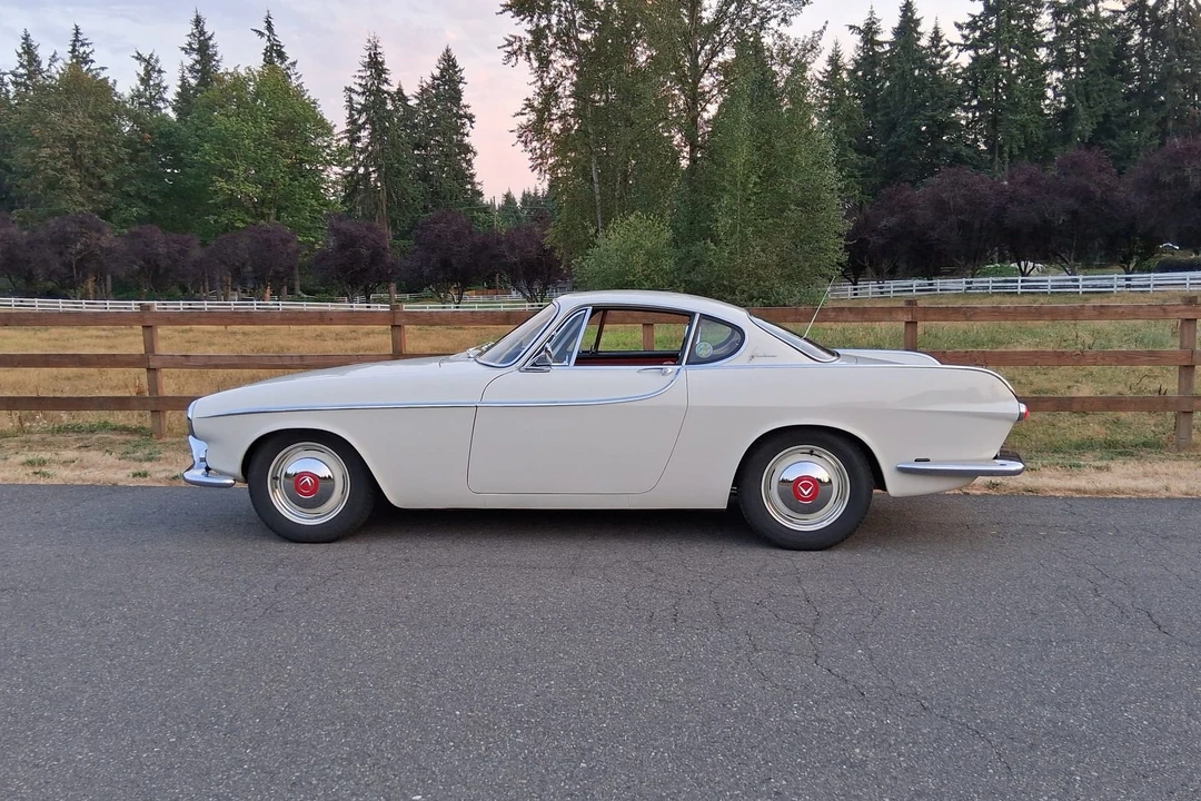 1963 Volvo 1800S - Image 9 of 31