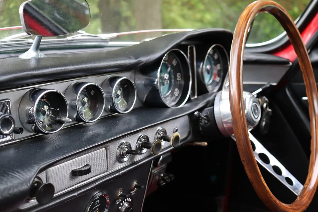 1963 Volvo 1800S - Image 17 of 31