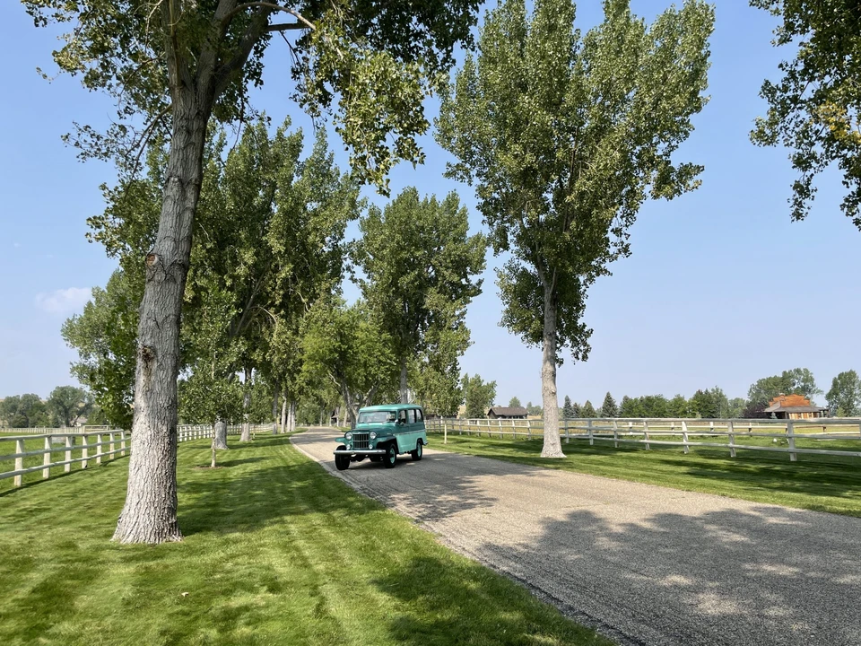 1963 Willys Jeep Wagon - Image 23 of 31