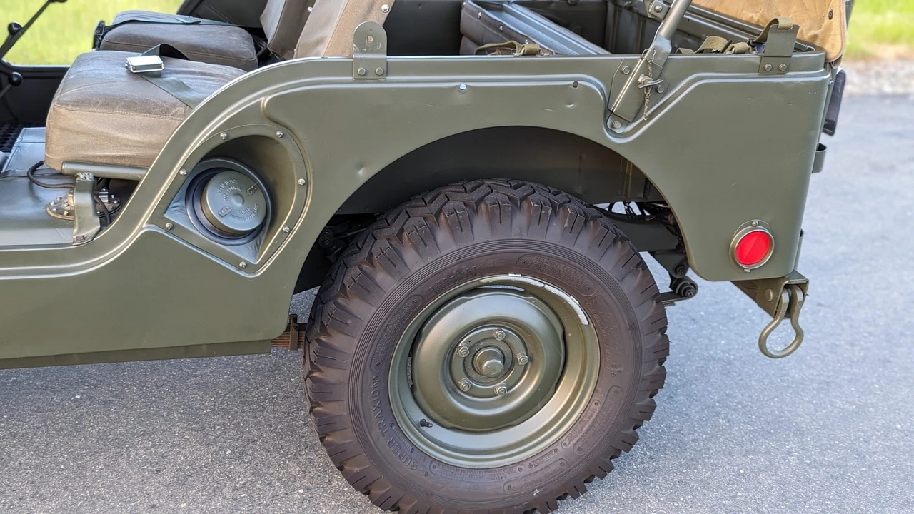 1963 Willys M38 & M38A1 - Image 11 of 31