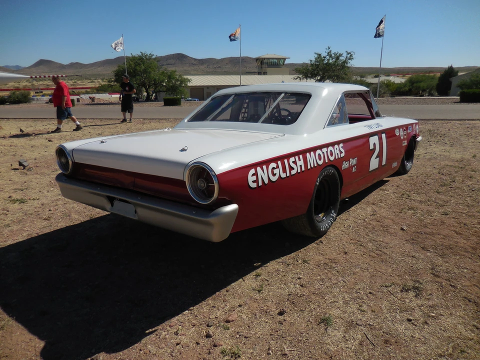 1963 Ford Galaxie 427 2nd Gen - Image 12 of 31