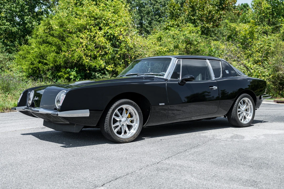 1963 Studebaker Avanti - Image 2 of 31