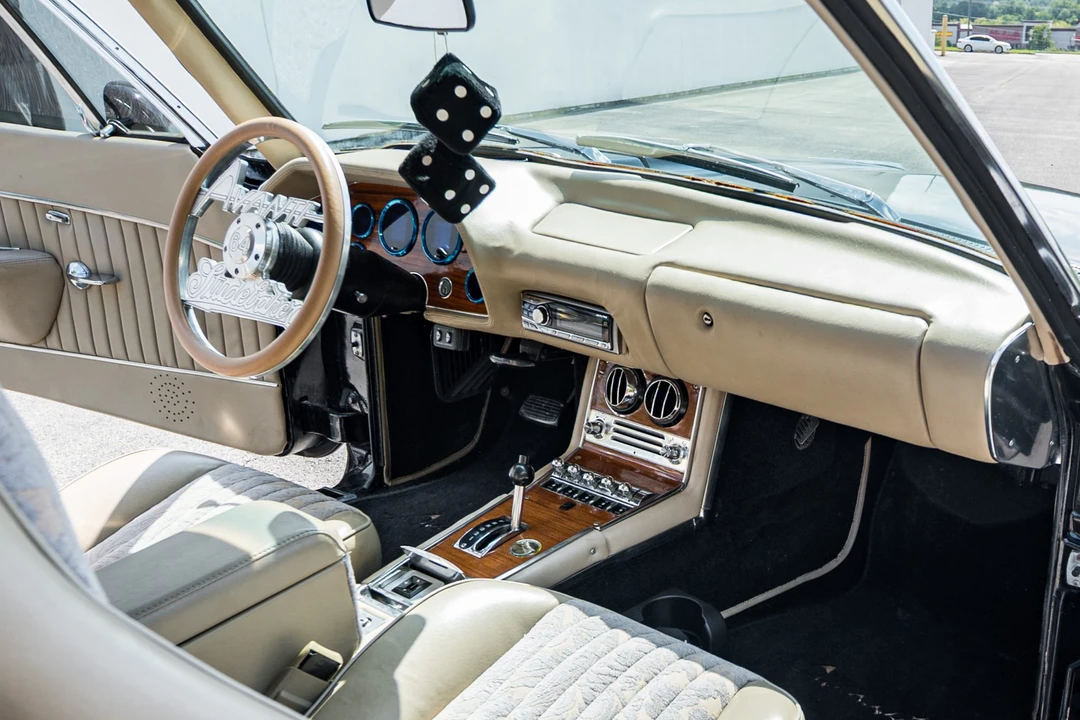 1963 Studebaker Avanti - Image 27 of 31