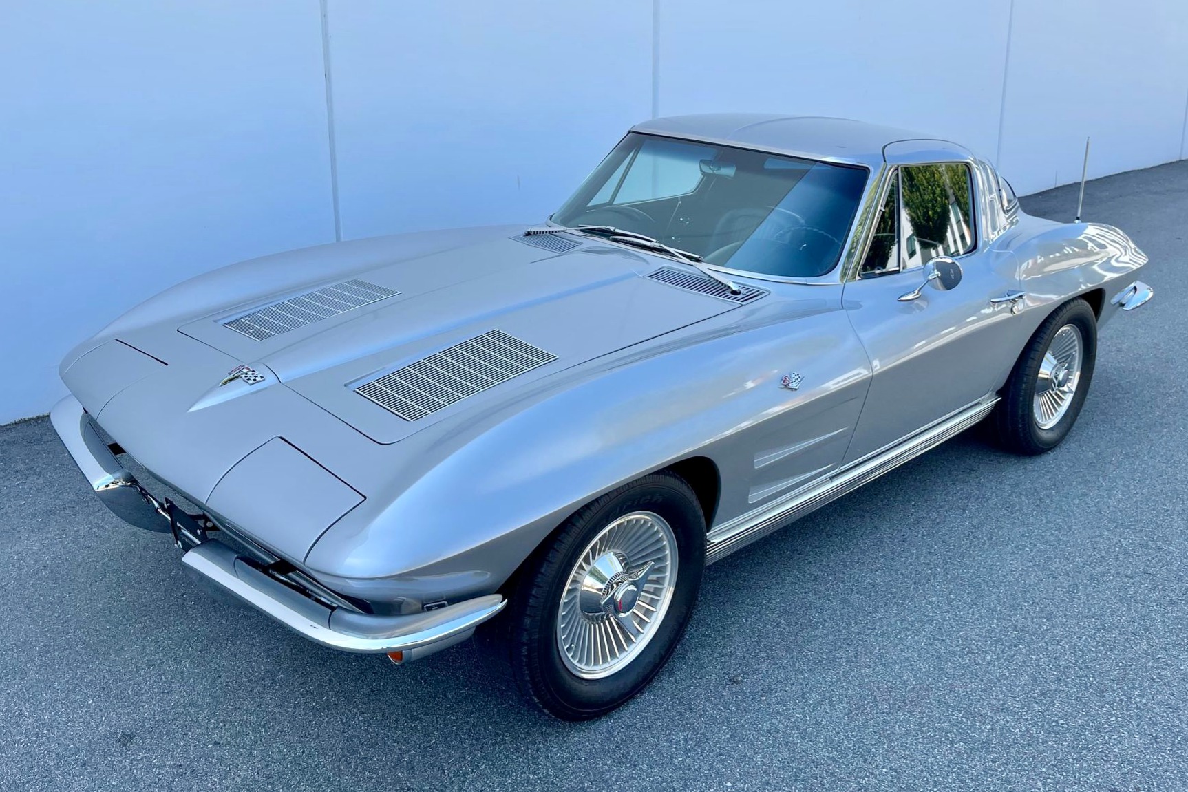 1963 Chevrolet Corvette Split-Window Coupe 4-Speed