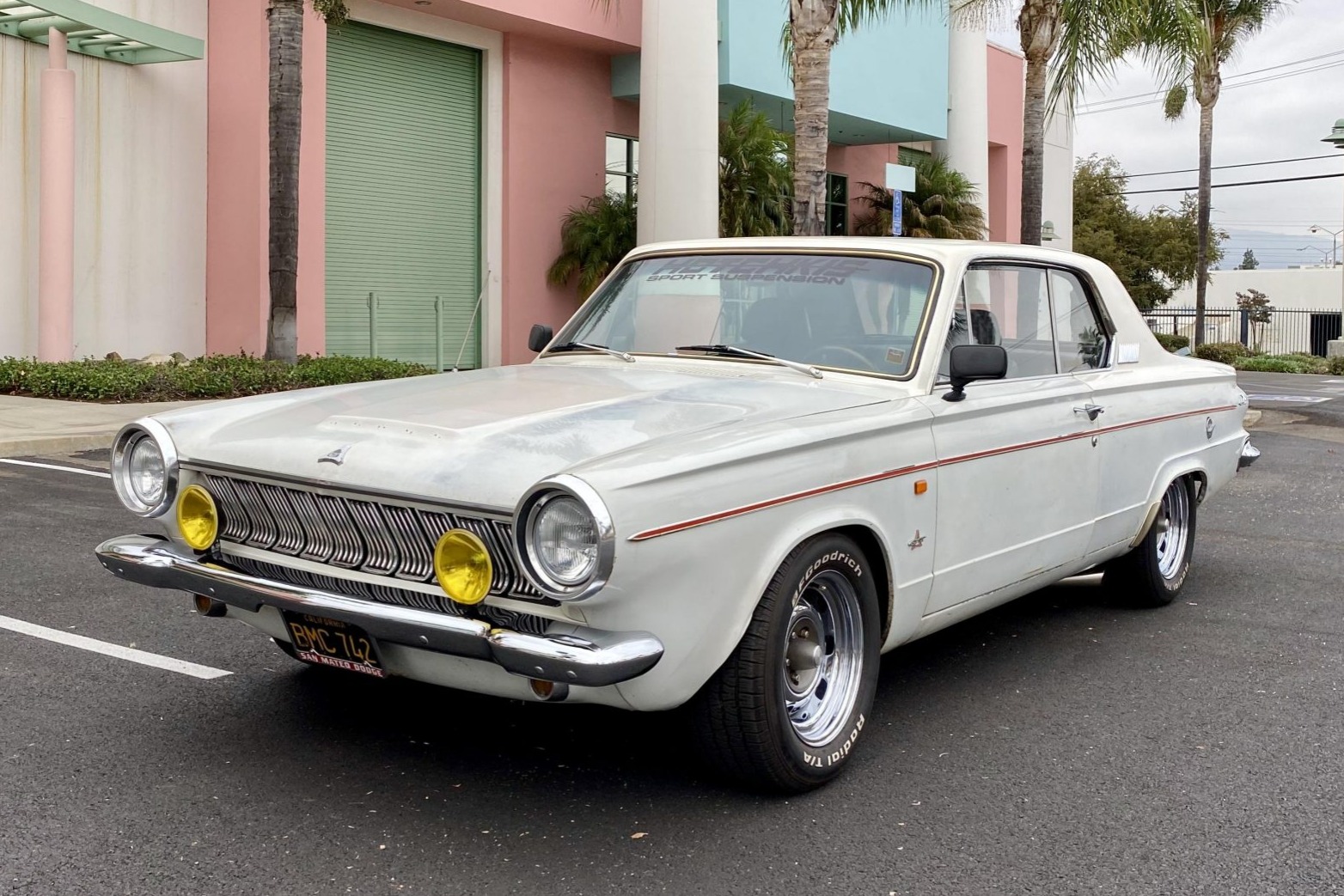 Modified 1963 Dodge Dart 225ci 4-Speed