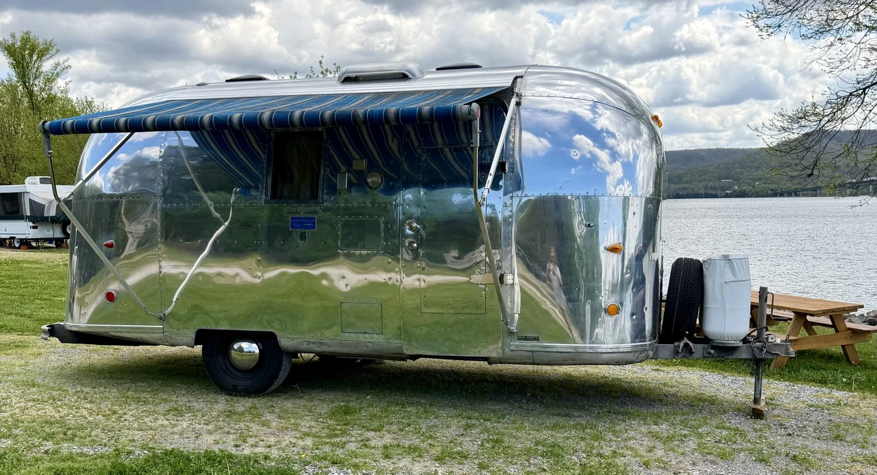 1964 Airstream - Image 15 of 31
