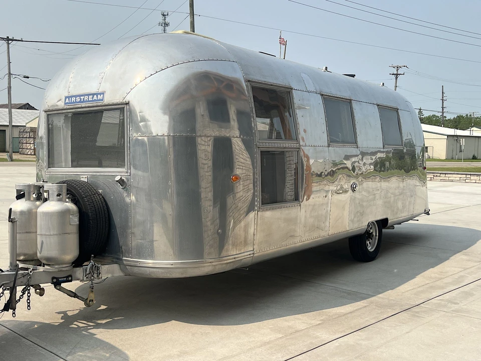 1964 Airstream - Image 5 of 31