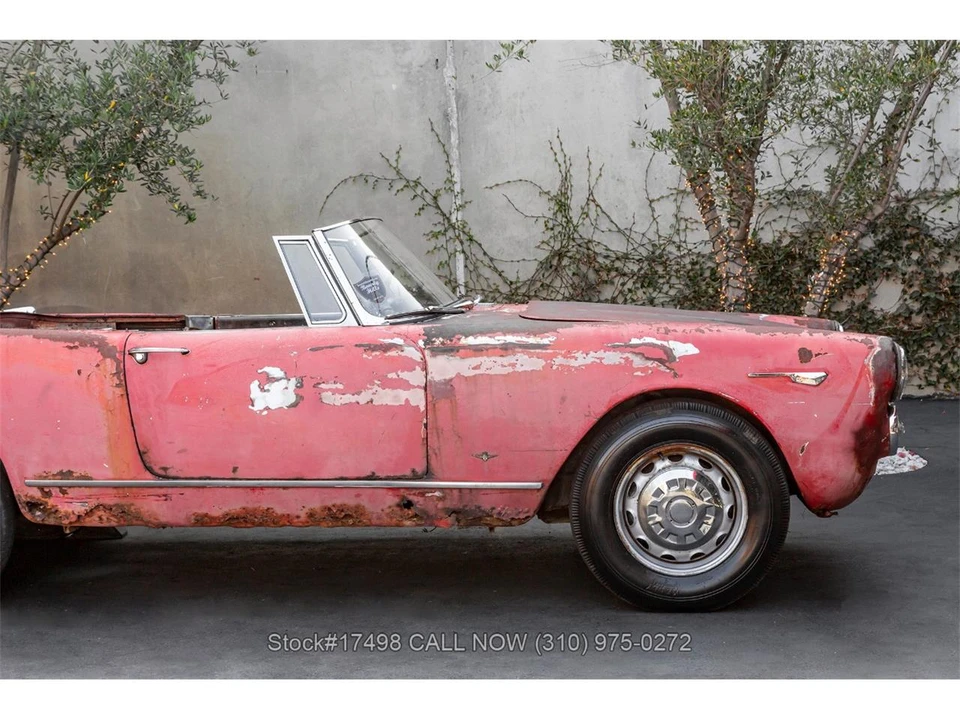 1964 Alfa Romeo 2600 - Image 9 of 31