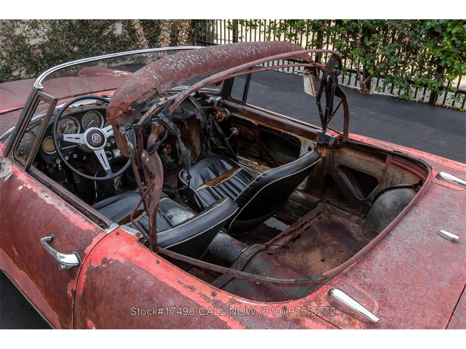 1964 Alfa Romeo 2600 - Image 14 of 31