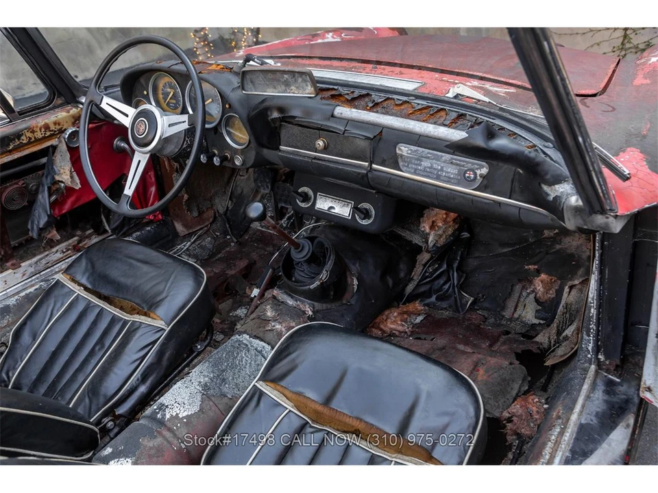 1964 Alfa Romeo 2600 - Image 22 of 31