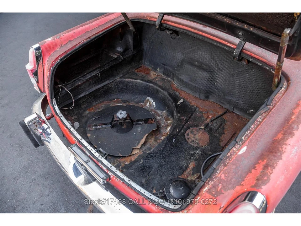 1964 Alfa Romeo 2600 - Image 26 of 31