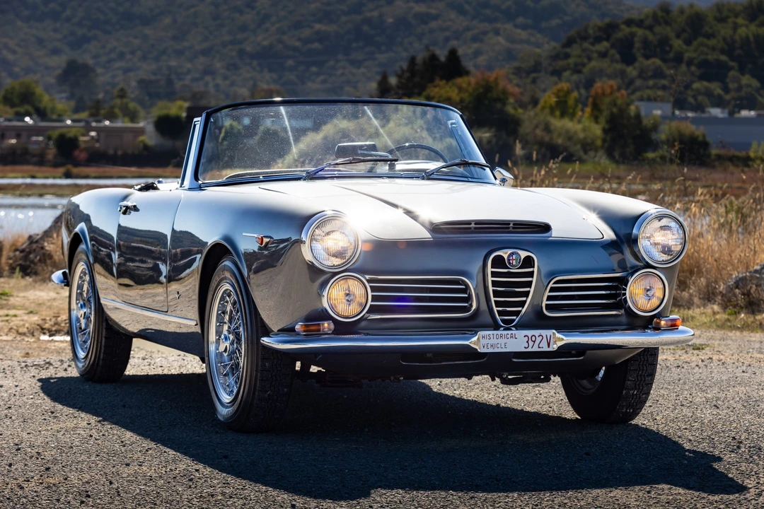 1964 Alfa Romeo 2600 - Image 13 of 31
