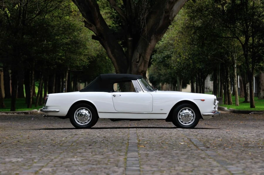 1964 Alfa Romeo 2600 - Image 2 of 12
