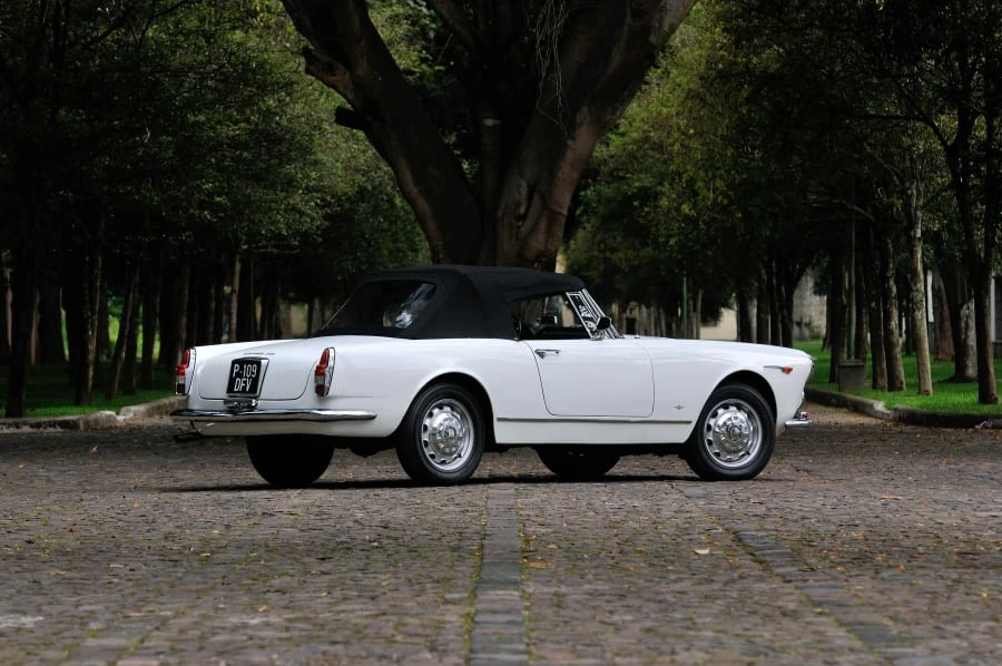 1964 Alfa Romeo 2600 - Image 3 of 12