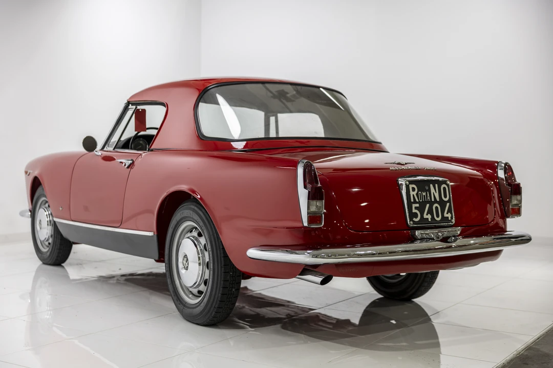 1964 Alfa Romeo 2600 - Image 6 of 31
