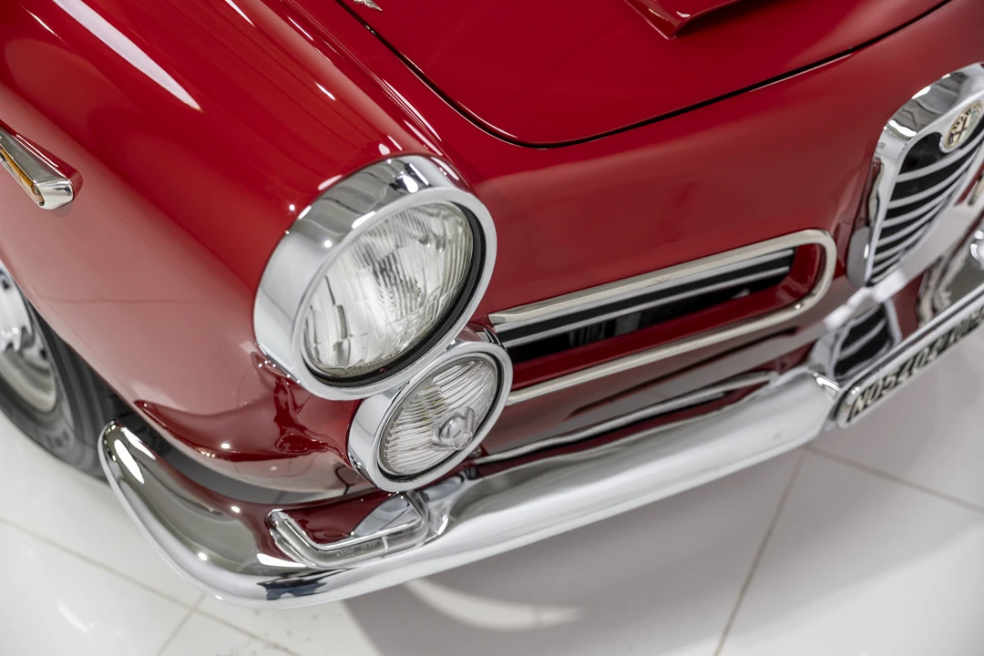 1964 Alfa Romeo 2600 - Image 16 of 31