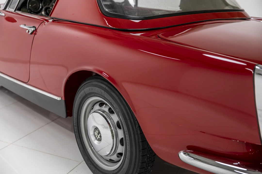 1964 Alfa Romeo 2600 - Image 28 of 31