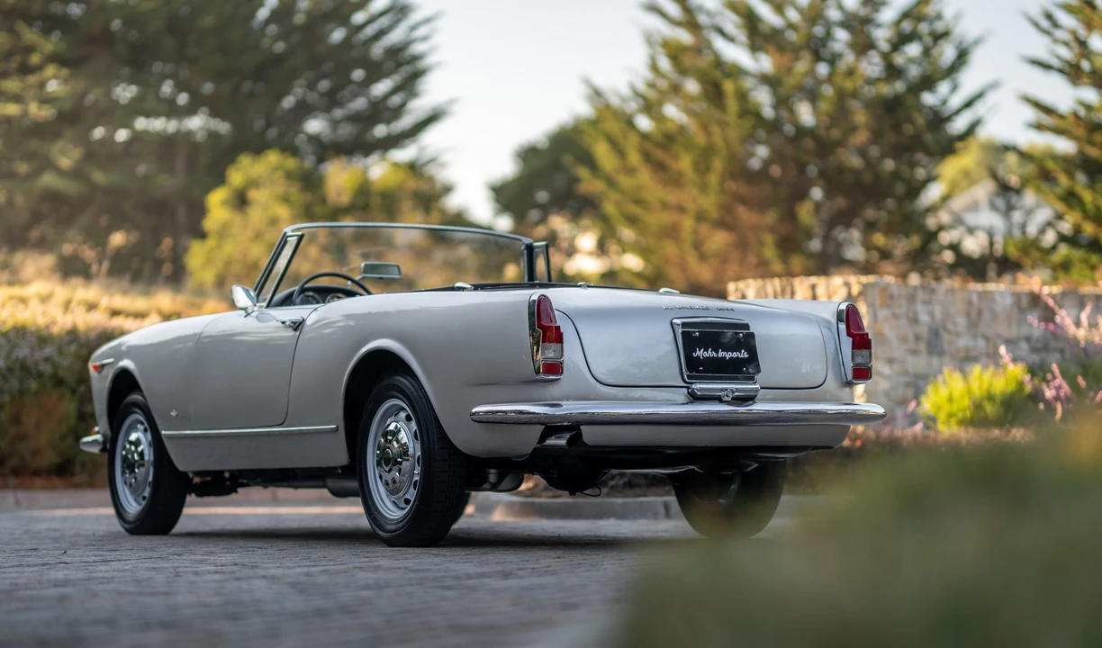 1964 Alfa Romeo 2600 - Image 25 of 31