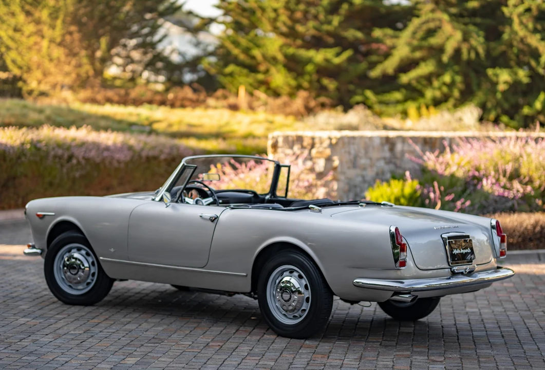 1964 Alfa Romeo 2600 - Image 22 of 31