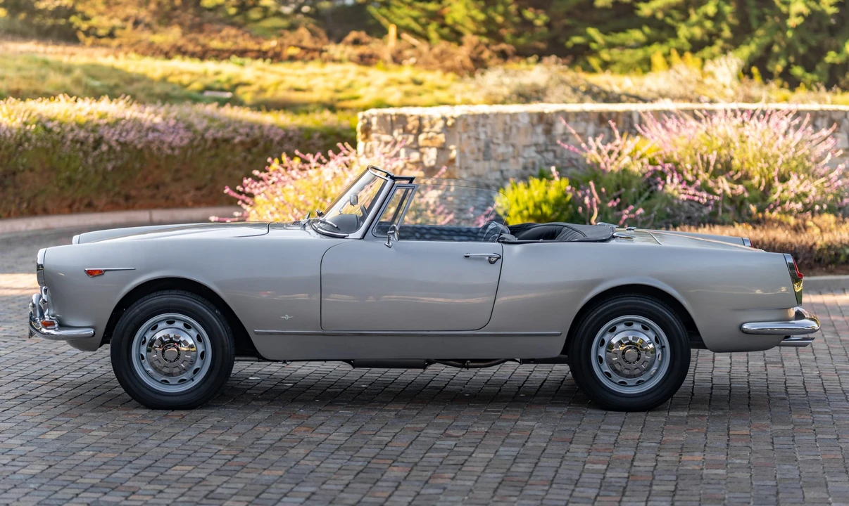 1964 Alfa Romeo 2600 - Image 20 of 31