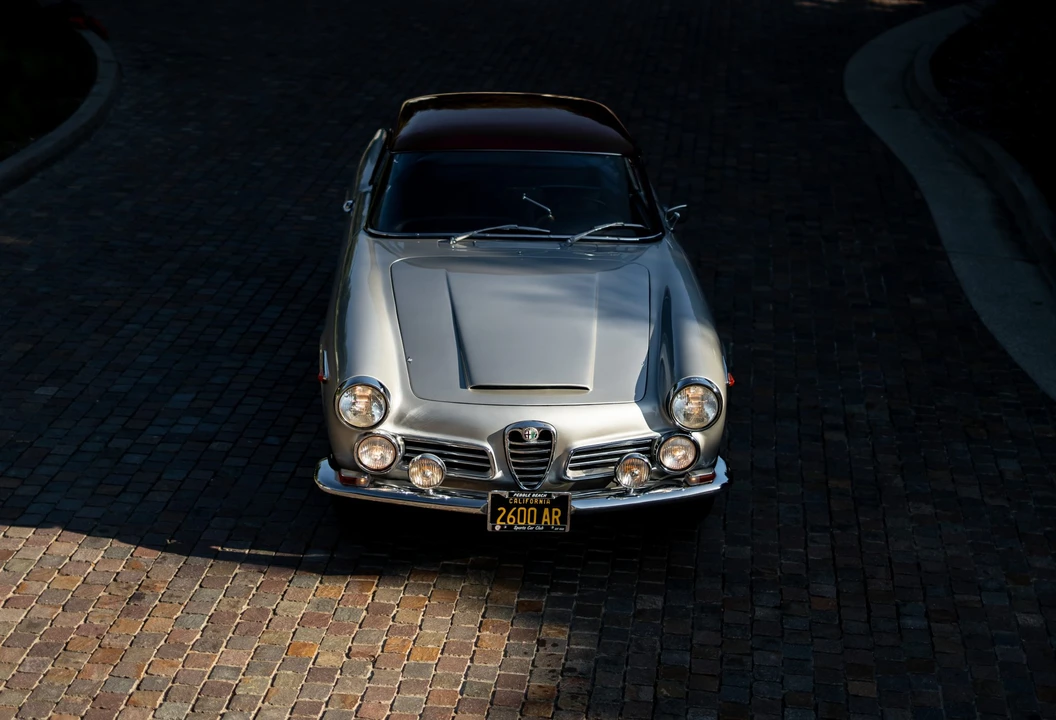 1964 Alfa Romeo 2600 - Image 12 of 31
