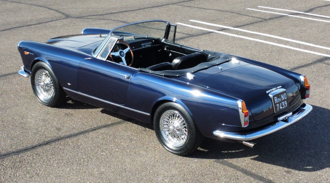 1964 Alfa Romeo 2600 - Image 17 of 31