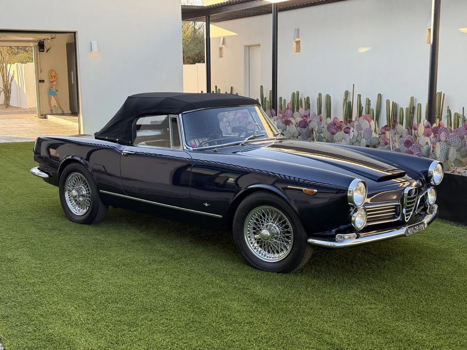 1964 Alfa Romeo 2600 - Image 21 of 31