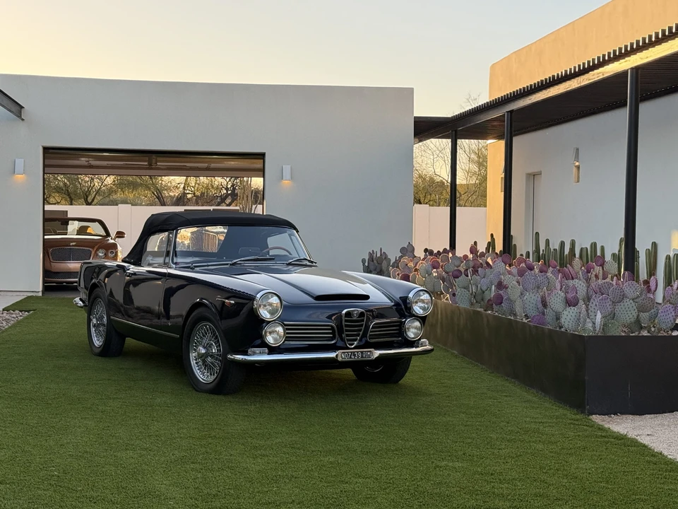 1964 Alfa Romeo 2600 - Image 24 of 31