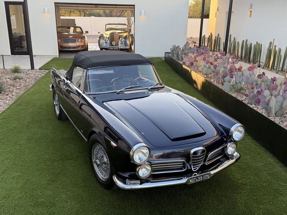 1964 Alfa Romeo 2600 - Image 22 of 31