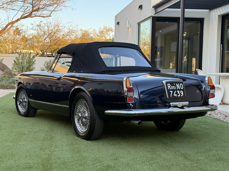 1964 Alfa Romeo 2600 - Image 20 of 31