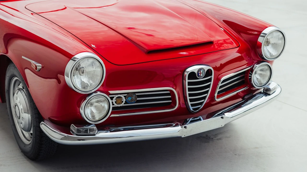 1964 Alfa Romeo 2600 - Image 25 of 31