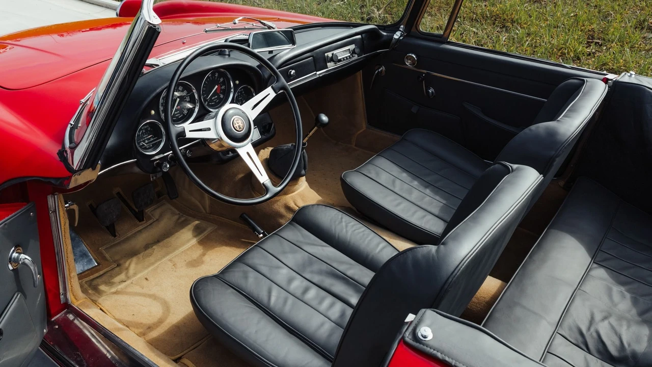 1964 Alfa Romeo 2600 - Image 9 of 31