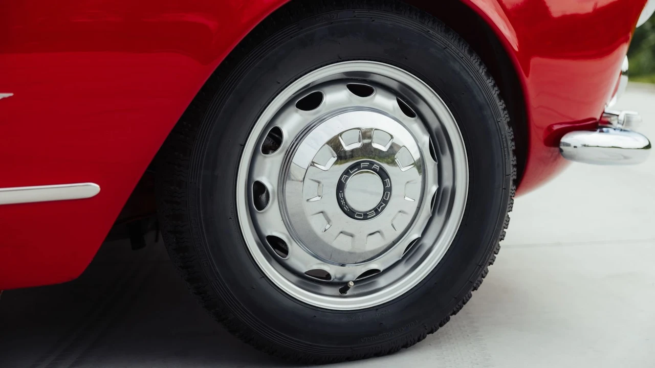 1964 Alfa Romeo 2600 - Image 24 of 31
