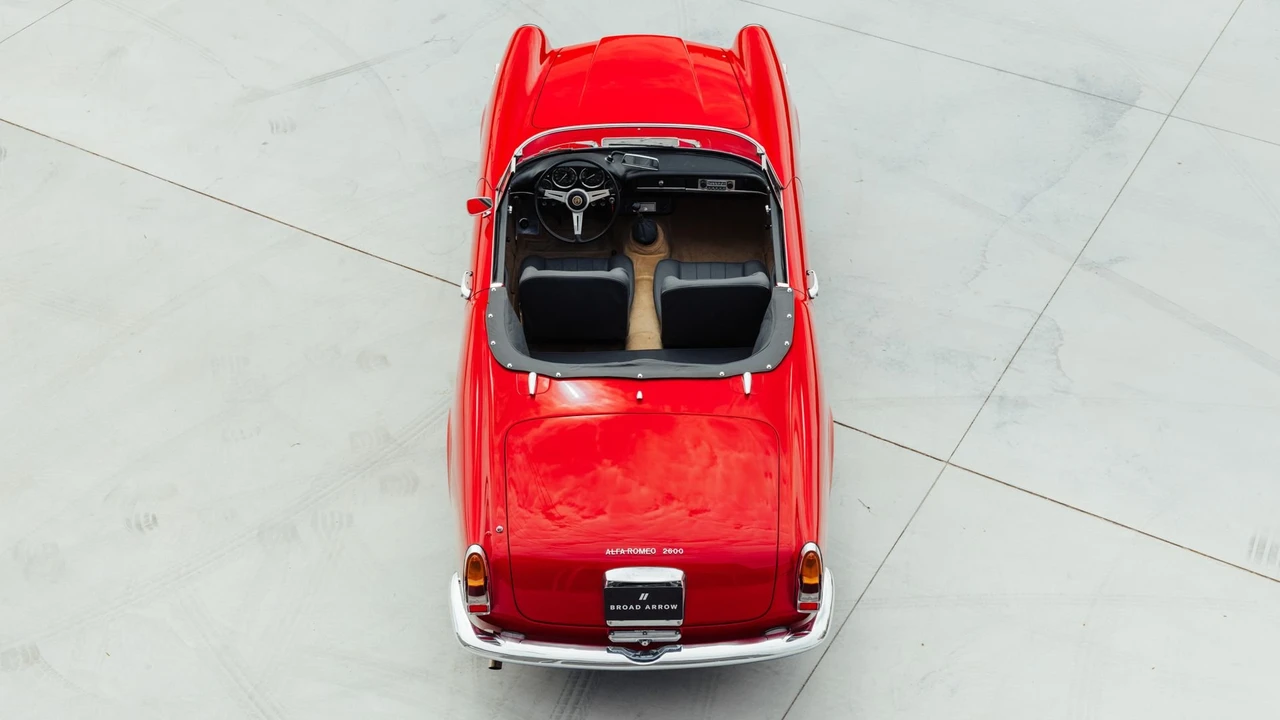 1964 Alfa Romeo 2600 - Image 16 of 31