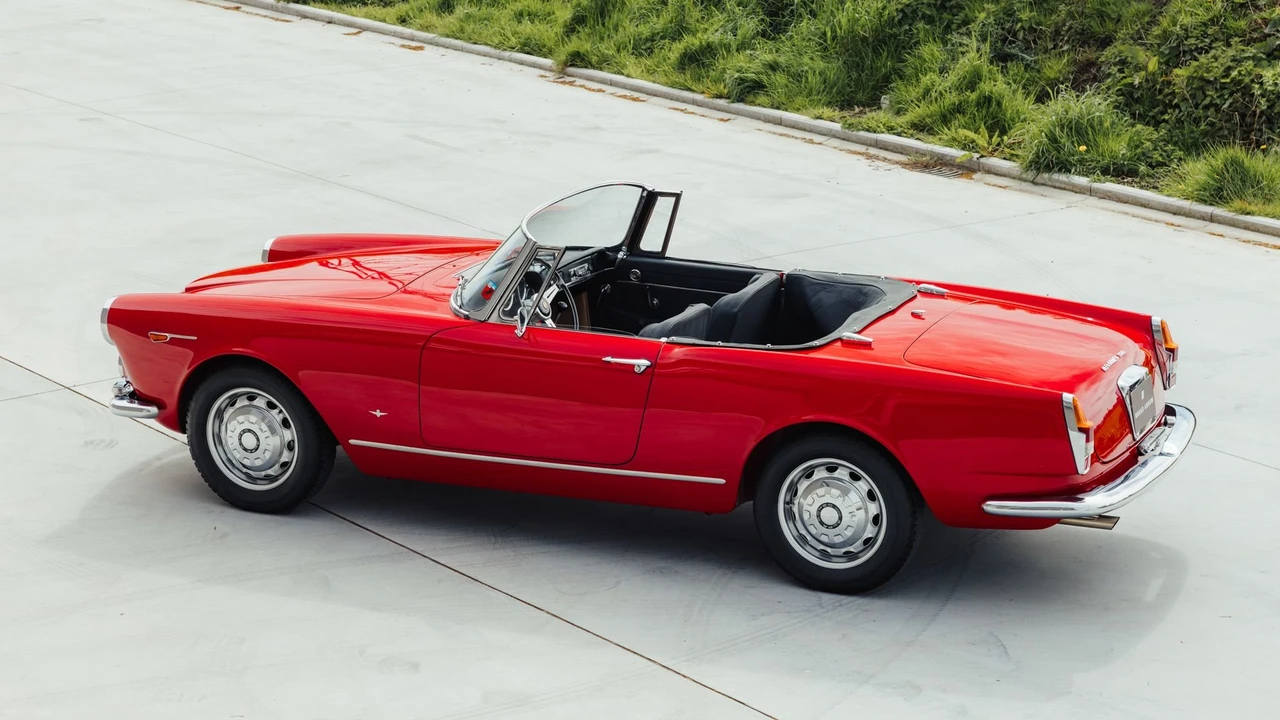 1964 Alfa Romeo 2600 - Image 14 of 31