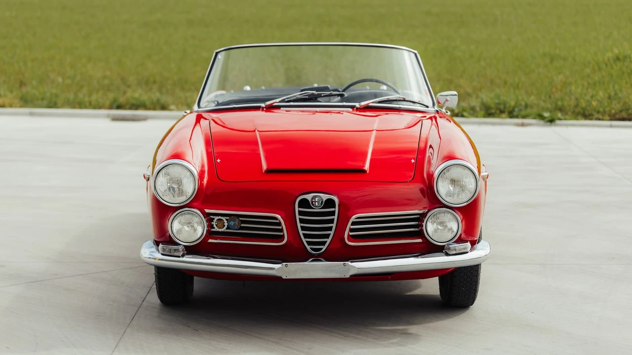 1964 Alfa Romeo 2600 - Image 2 of 31