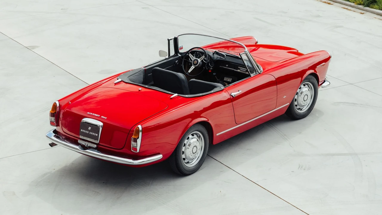 1964 Alfa Romeo 2600 - Image 4 of 31
