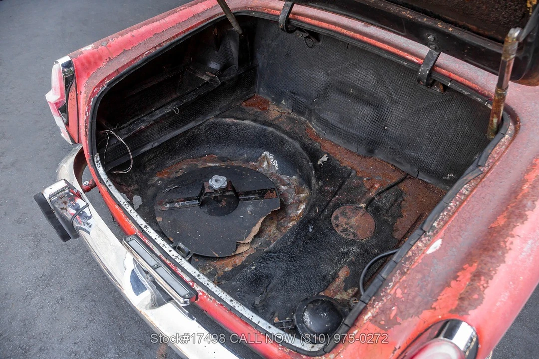 1964 Alfa Romeo 2600 - Image 28 of 31