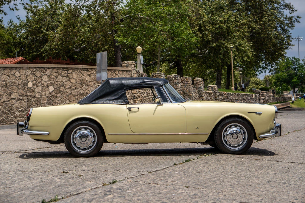 1964 Alfa Romeo 2600 - Image 28 of 31