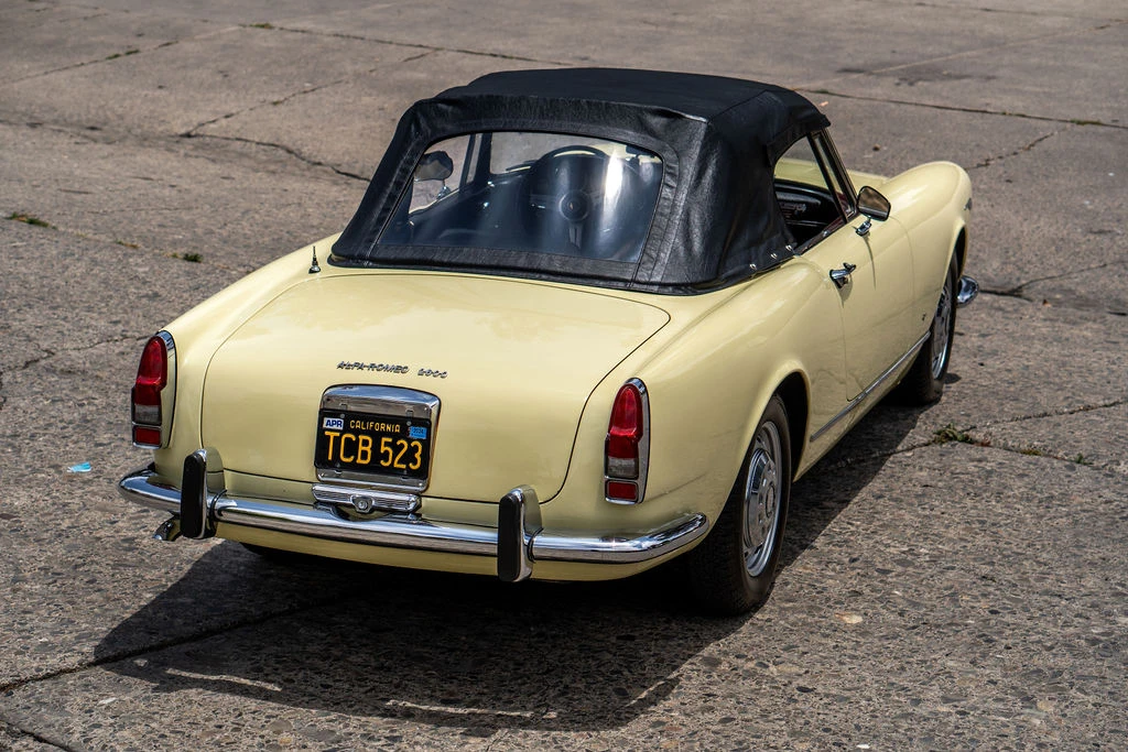 1964 Alfa Romeo 2600 - Image 26 of 31