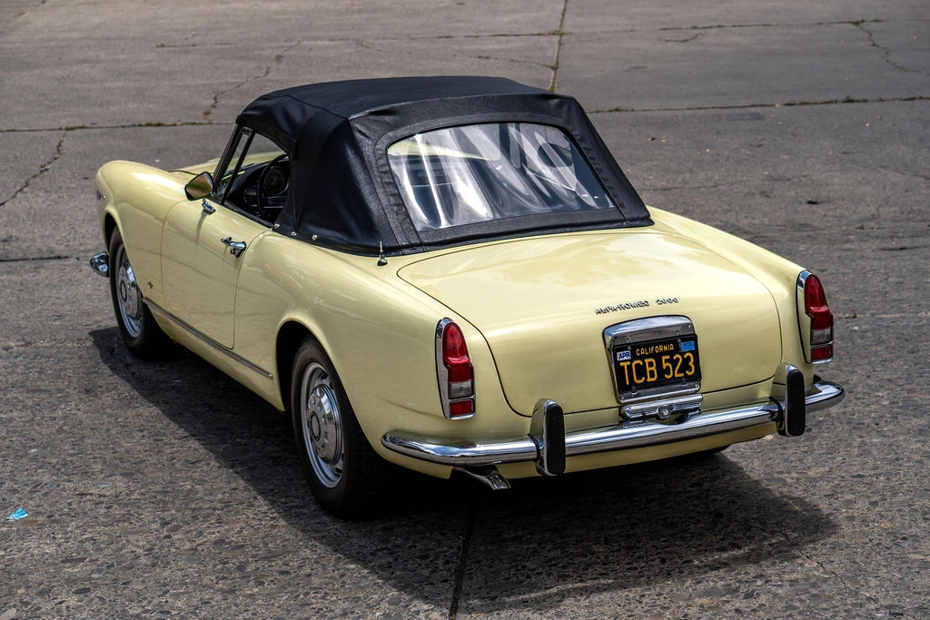 1964 Alfa Romeo 2600 - Image 22 of 31