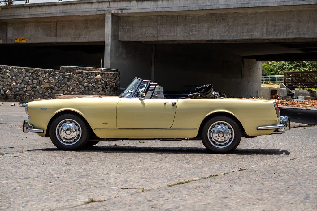 1964 Alfa Romeo 2600 - Image 7 of 31