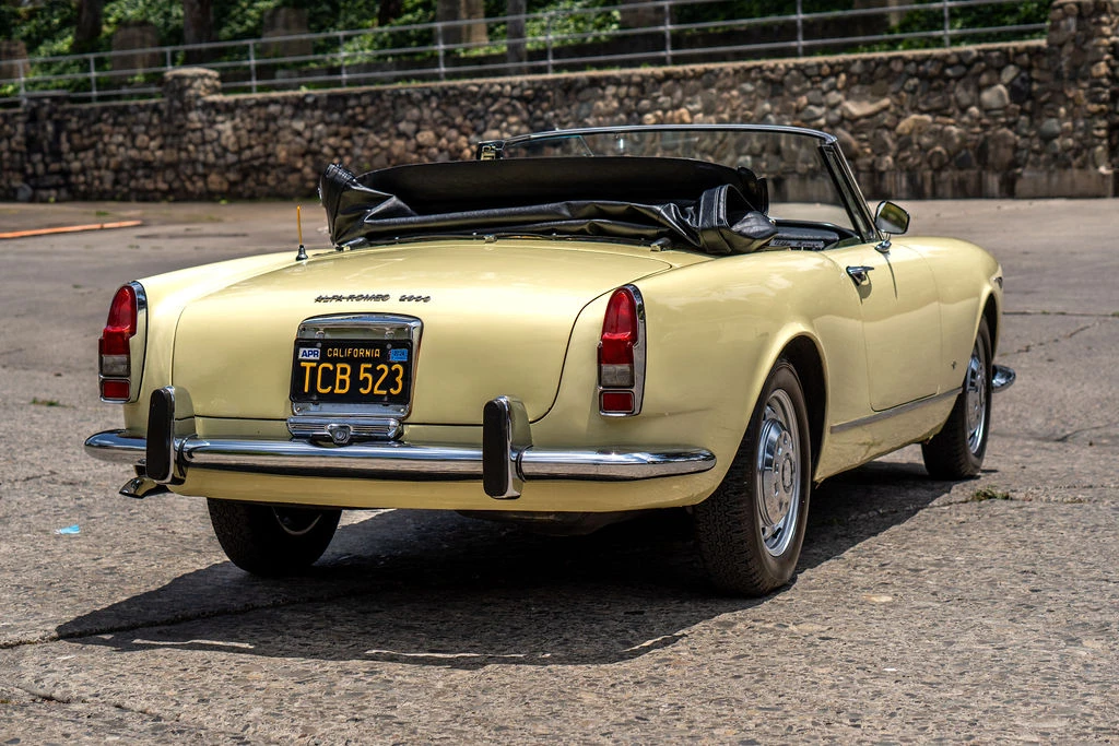 1964 Alfa Romeo 2600 - Image 14 of 31