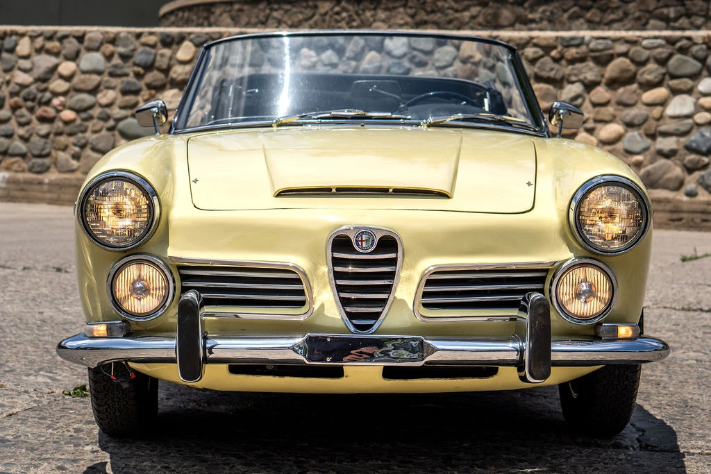 1964 Alfa Romeo 2600 - Image 5 of 31
