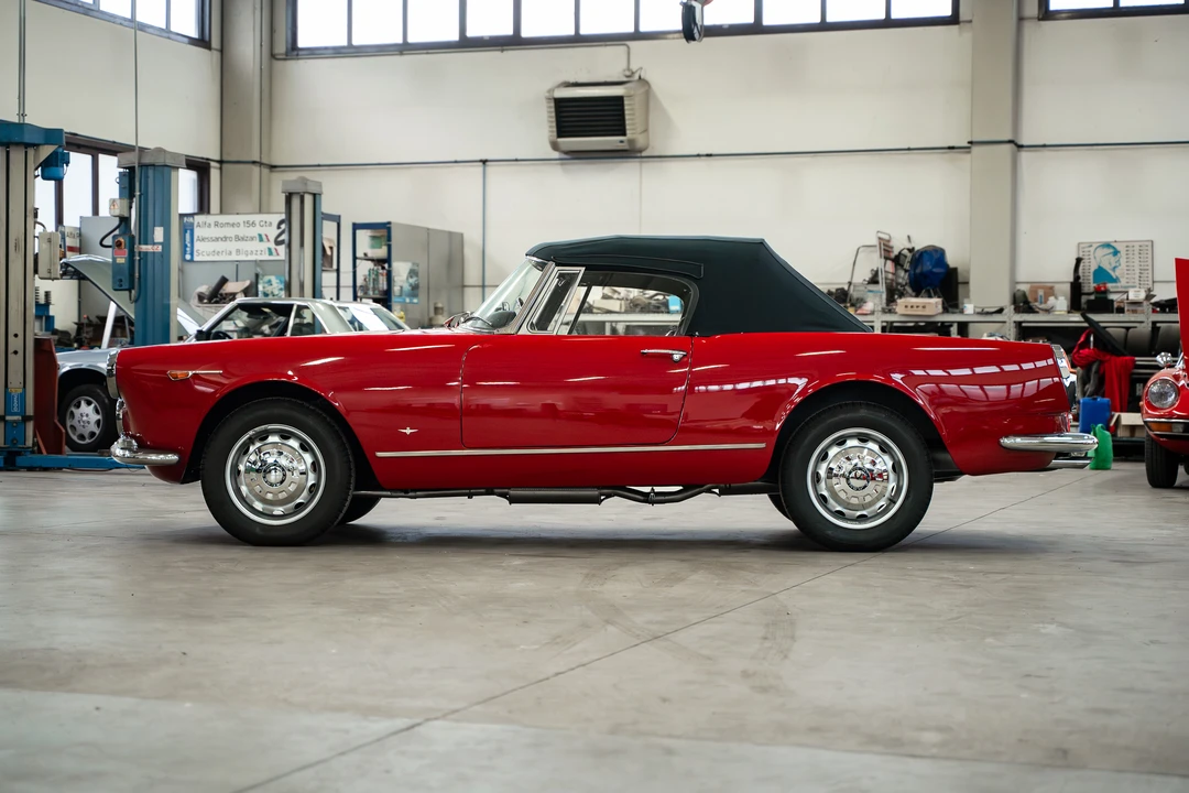 1964 Alfa Romeo 2600 - Image 19 of 31