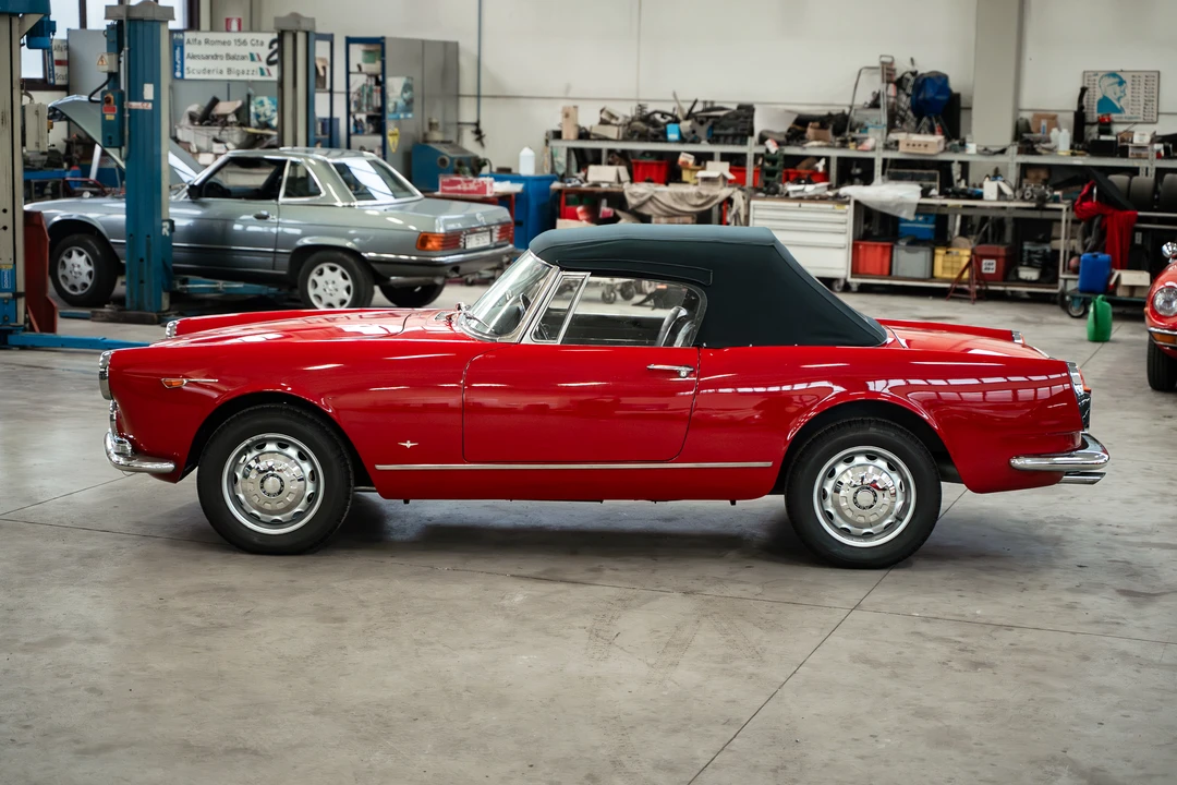 1964 Alfa Romeo 2600 - Image 18 of 31