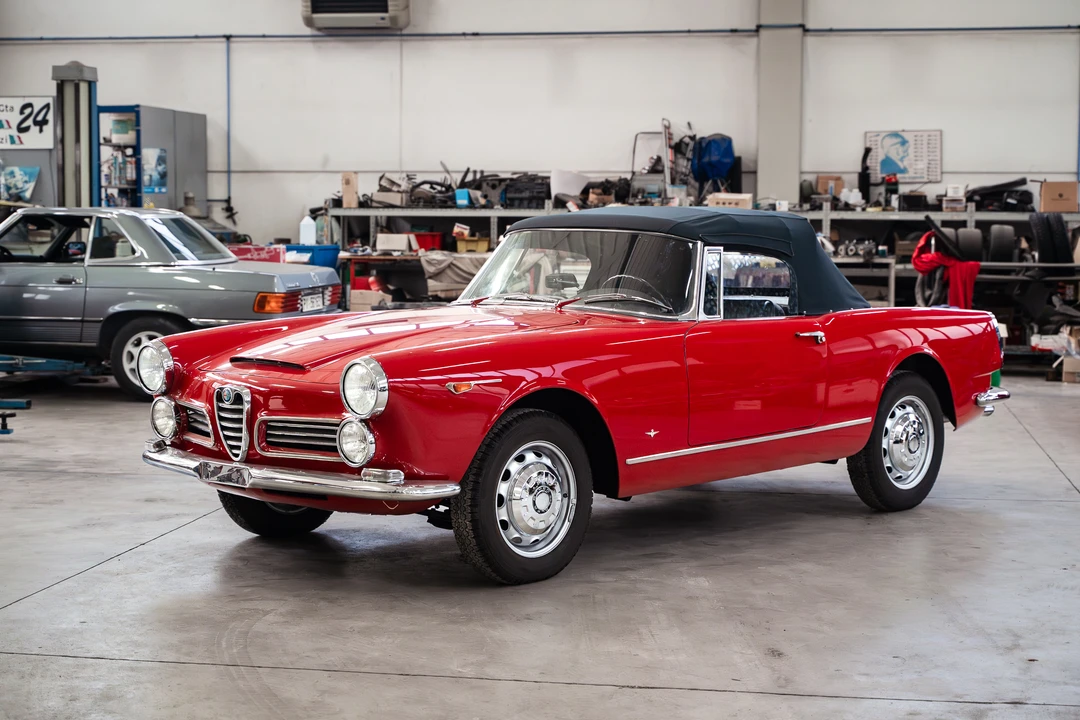 1964 Alfa Romeo 2600 - Image 5 of 31