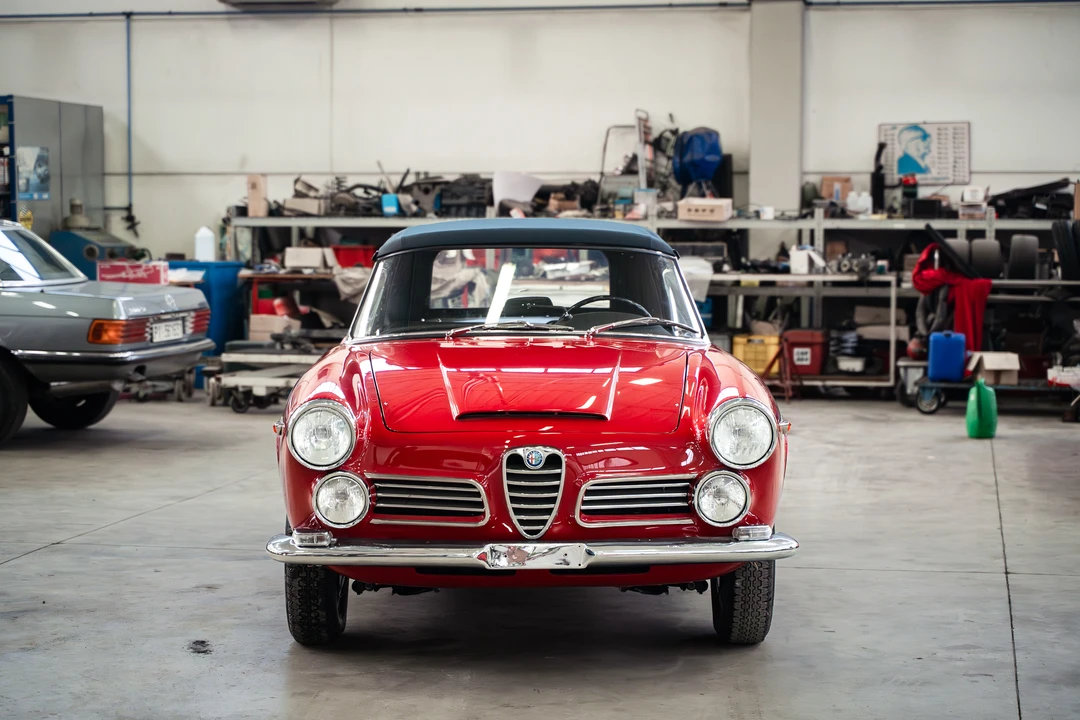 1964 Alfa Romeo 2600 - Image 7 of 31