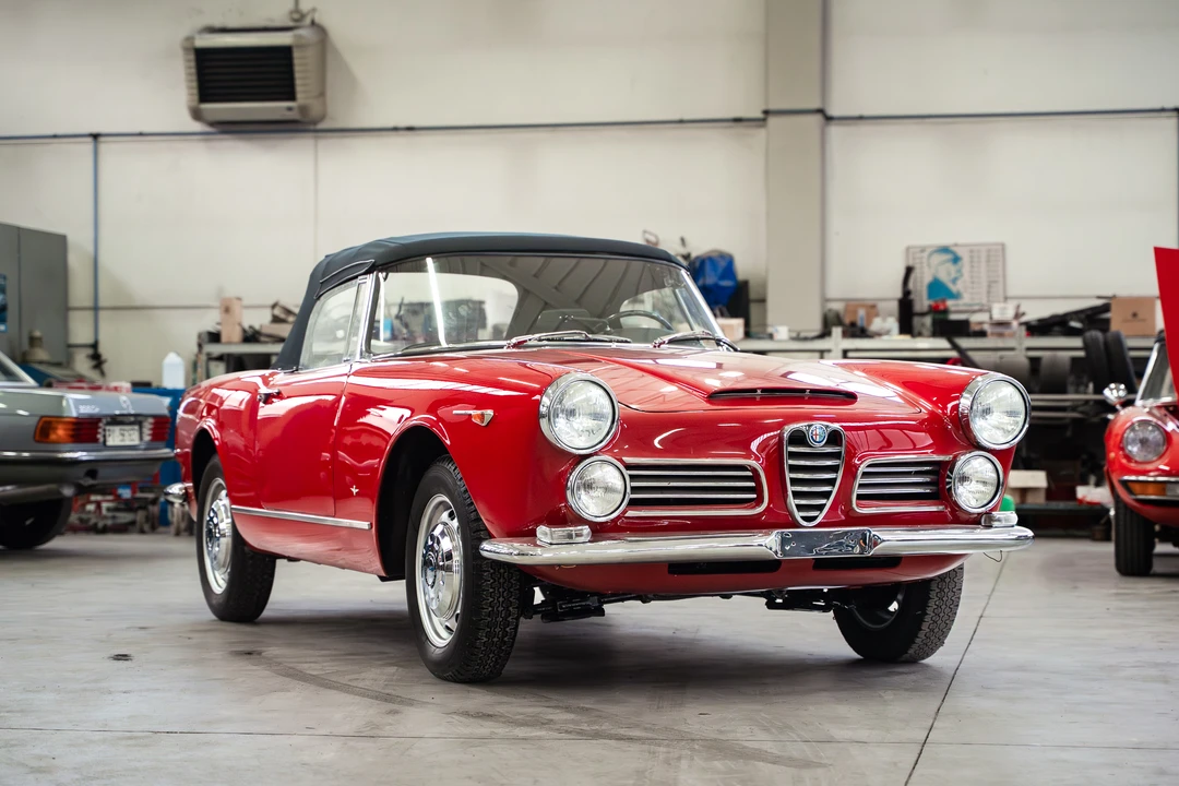 1964 Alfa Romeo 2600 - Image 11 of 31
